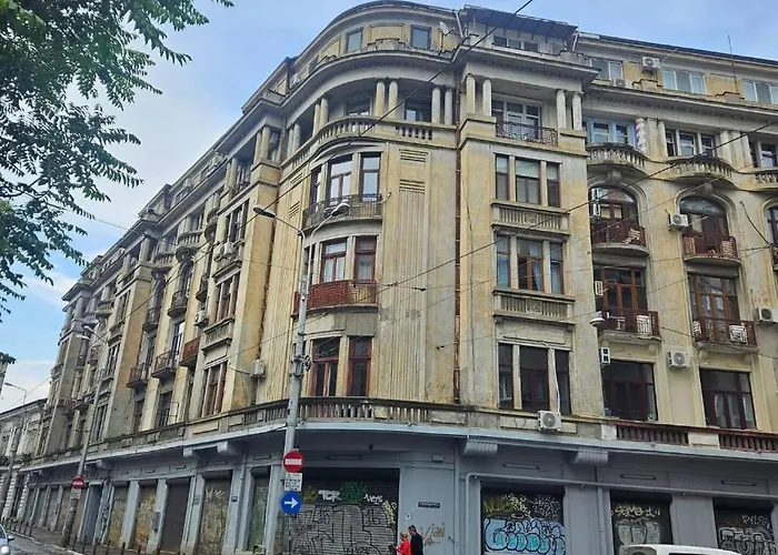 B35 Apartment *