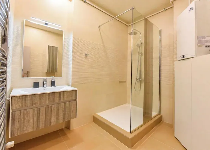 Apartment B35 *